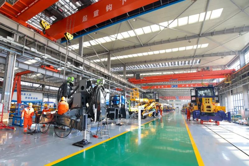 鉚足干勁 全力以赴打好年底“收官戰”