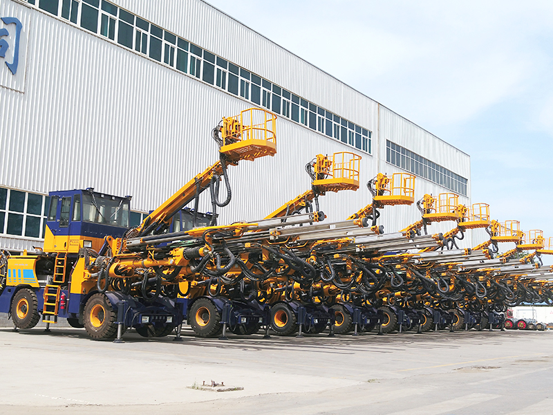 鑿巖臺車系列